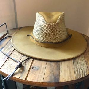 SMALL MINNETONKA SAFARI HAT